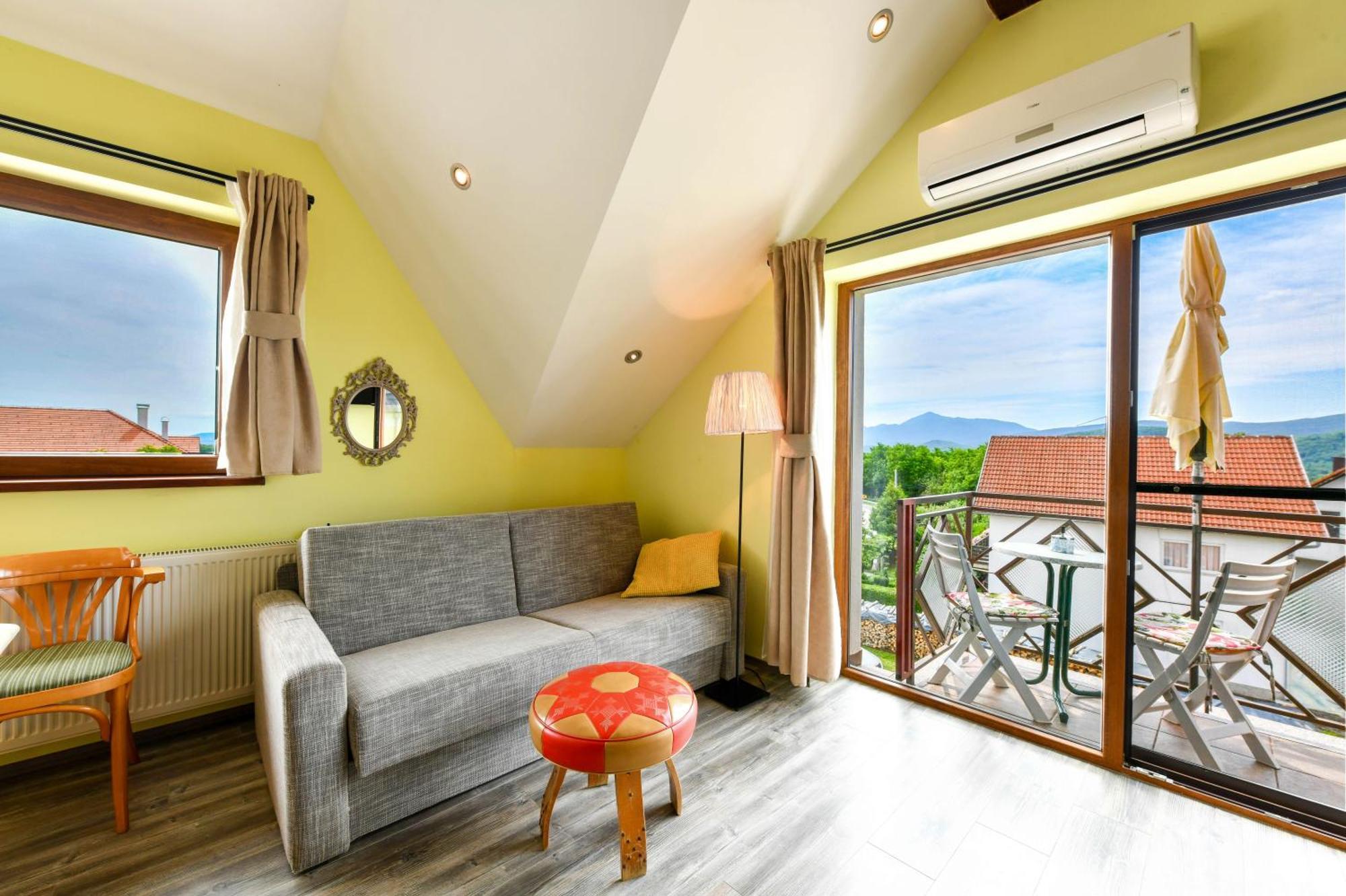 Accommodation "Old Town Dreznik" Rakovica Luaran gambar