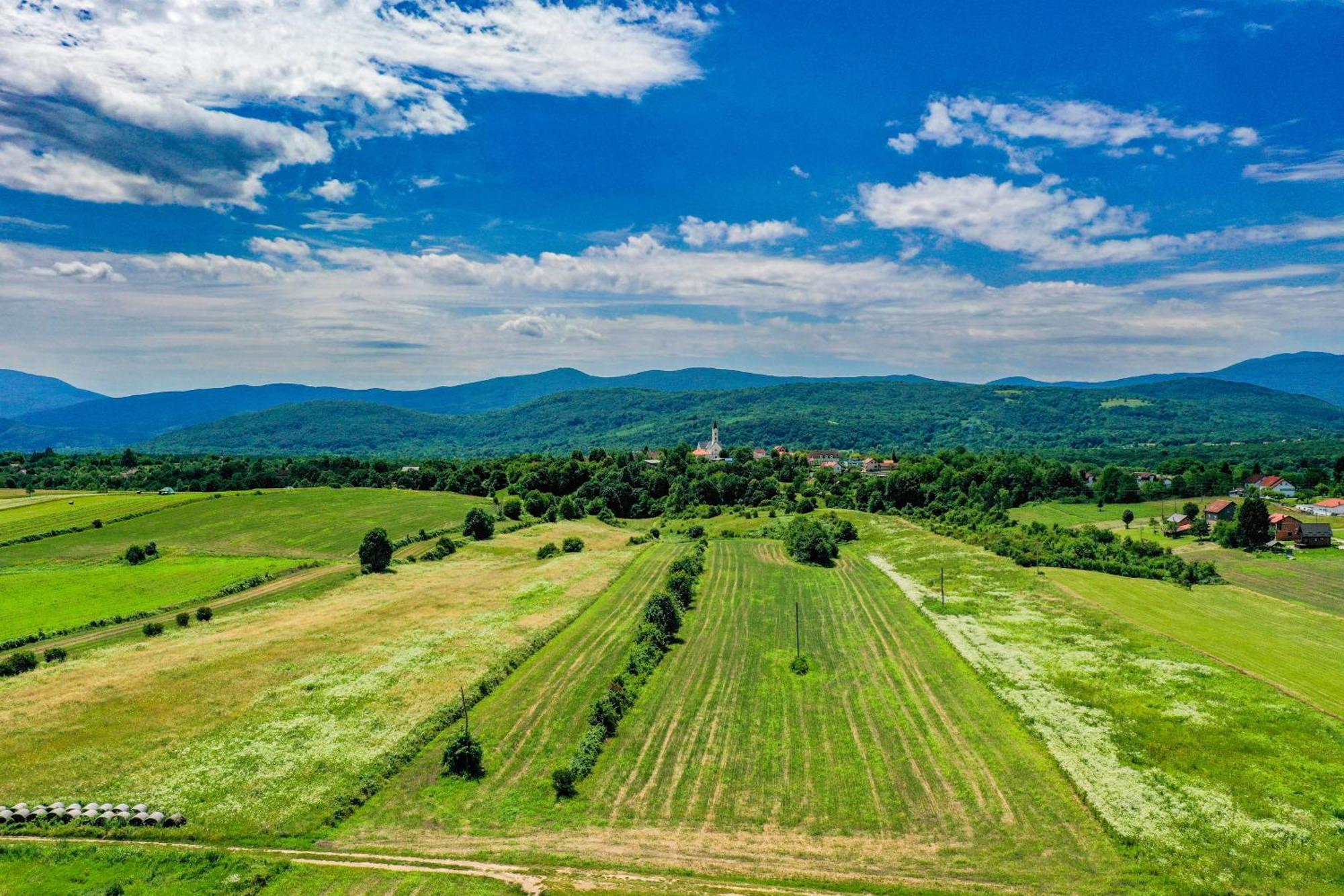 Accommodation "Old Town Dreznik" Rakovica Luaran gambar